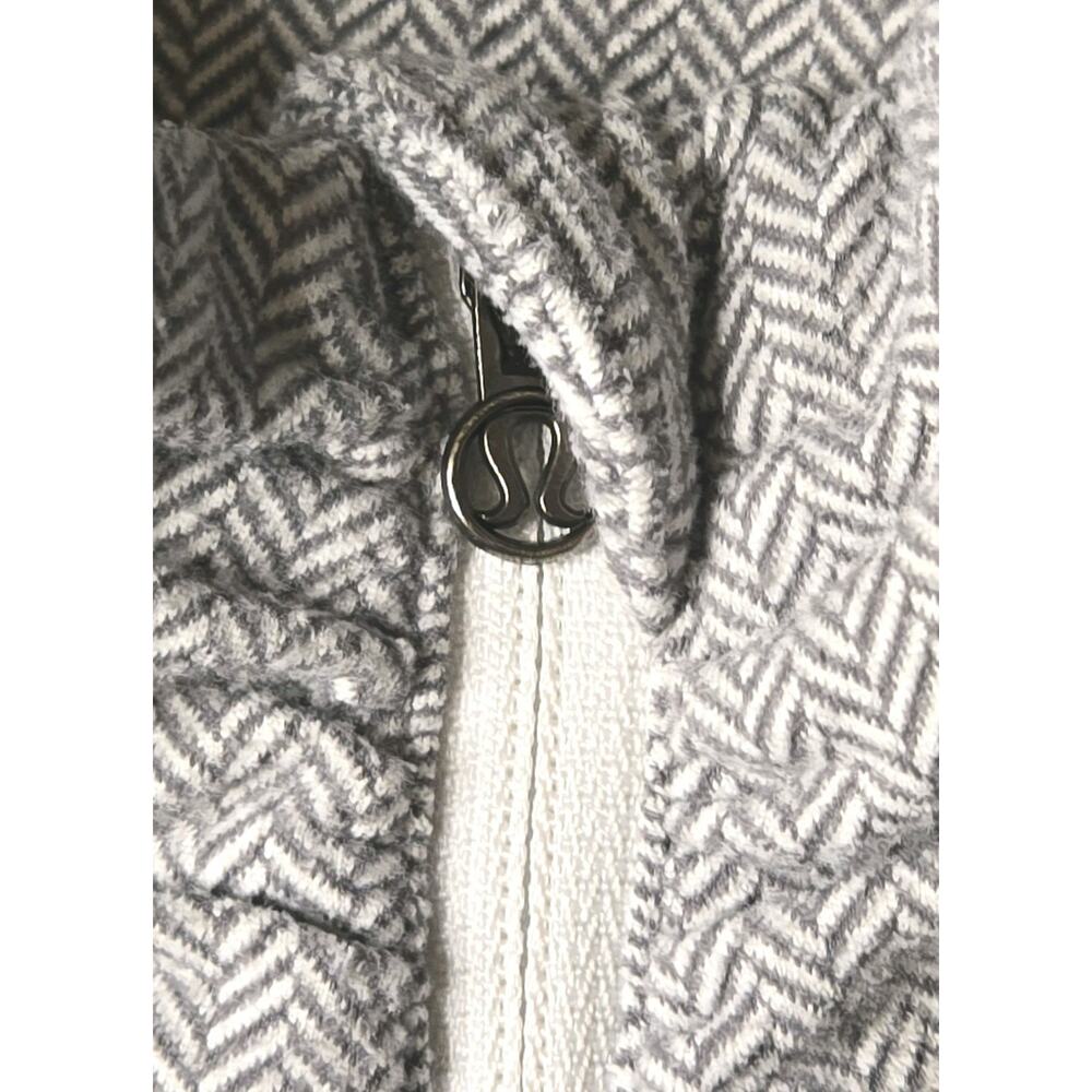 Lululemon Grey White Herringbone Kanto Catch Me Half Zip Pullover Thumbhole Sz 4 - Picture 7 of 8